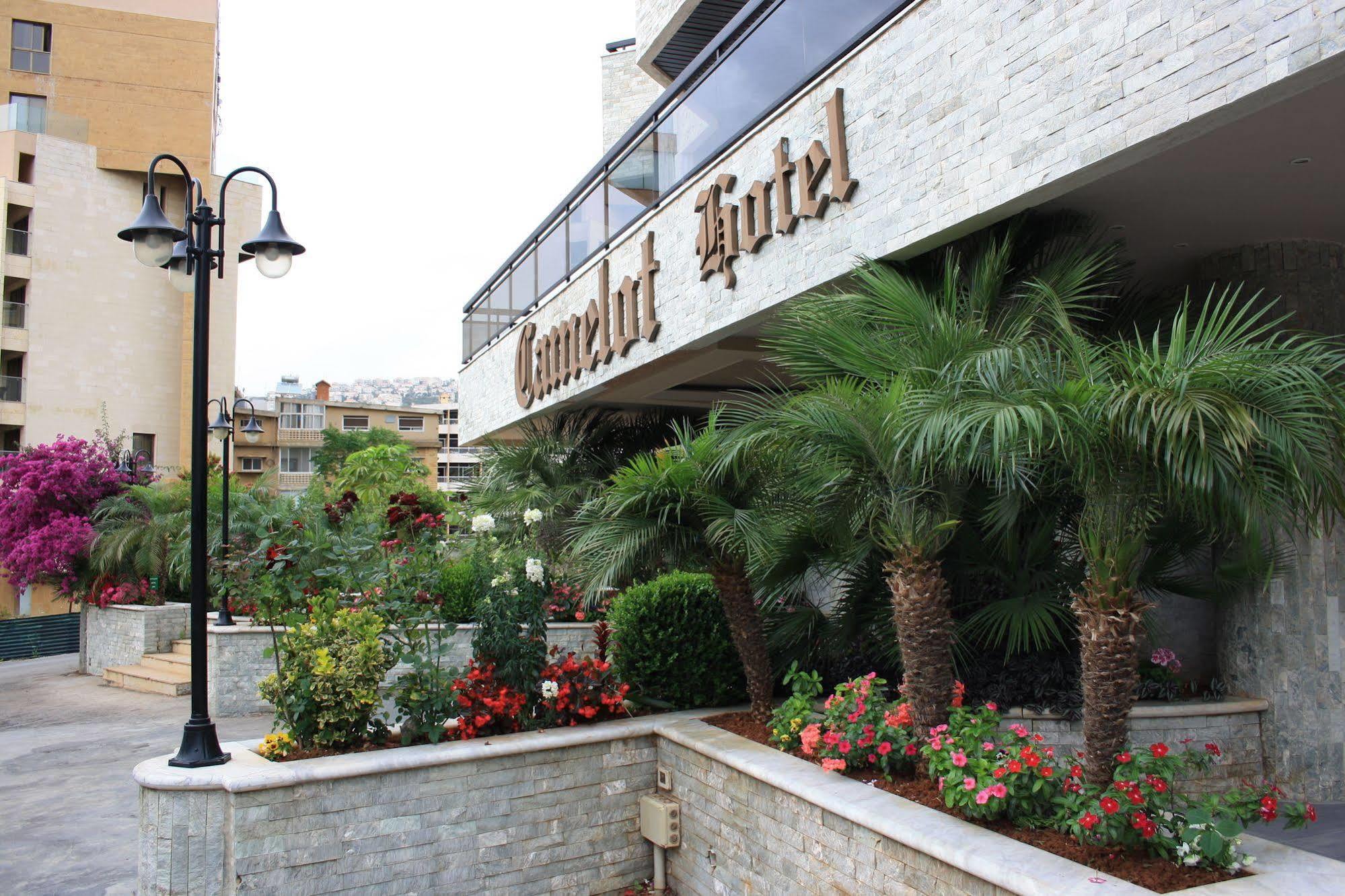 Camelot Hotel Joünié Exterior foto